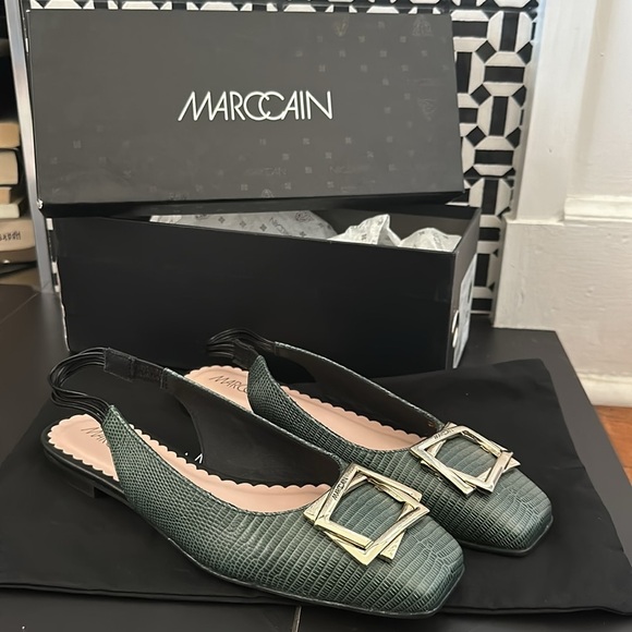 Marc Cain Shoes - Trending! Marc Cain Slingback flats NWT